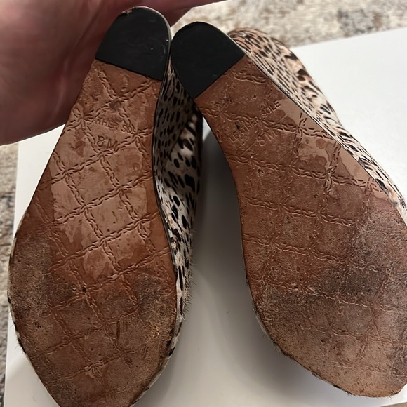 LAMB leopard print, high wedge; size 8 - Picture 5 of 6